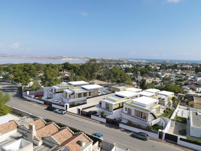 Image No.9-3 Bed Villa for sale