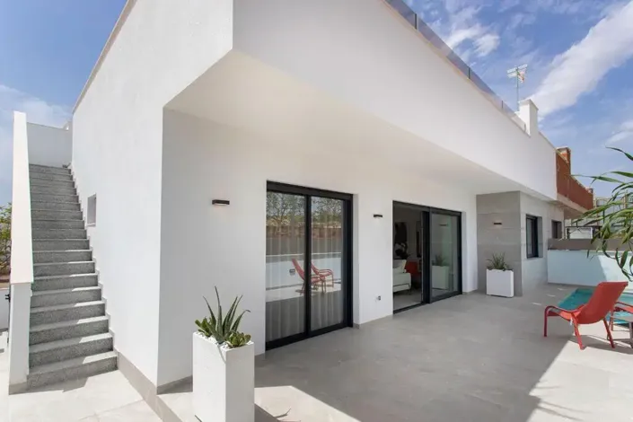 Image No.5-3 Bed Villa for sale