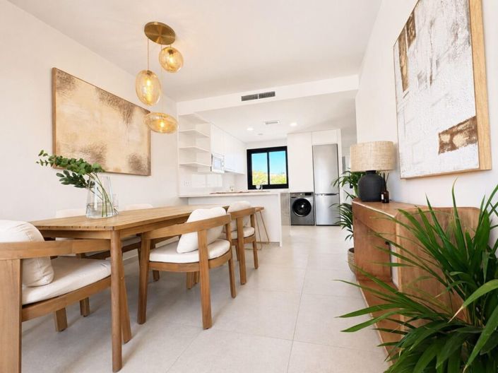 Image No.14-3 Bed Townhouse for sale