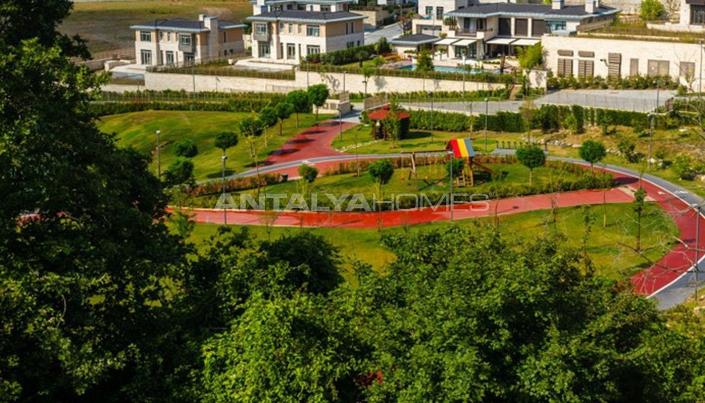 Image No.9-5 Bed House/Villa for sale