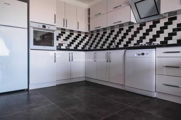 Image No.13-Studio for sale