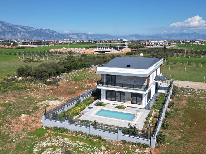 Image No.4-6 Bed House/Villa for sale