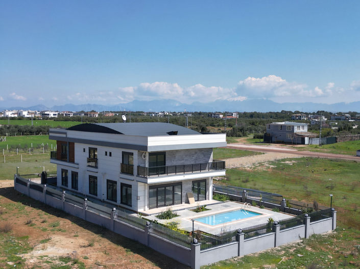 Image No.5-6 Bed House/Villa for sale