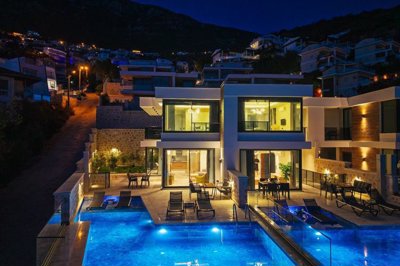 Exterior 12