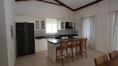 Interior 3