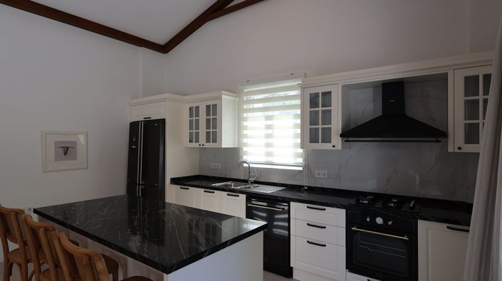 Image No.12-4 Bed House/Villa for sale
