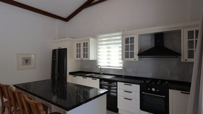 Interior 4