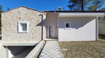 Exterior 12
