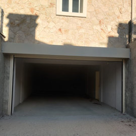 Exterior 14