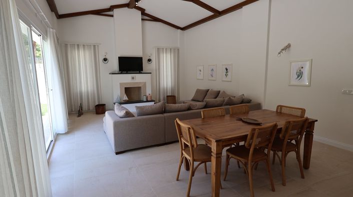 Image No.10-4 Bed House/Villa for sale