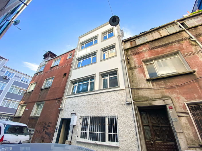 Image No.2-Maison / Villa de 5 chambres à vendre à Fatih