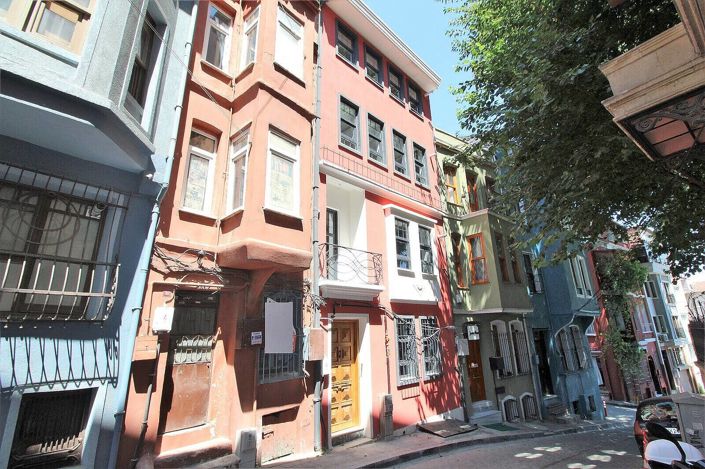 Image No.1-Maison / Villa de 4 chambres à vendre à Fatih
