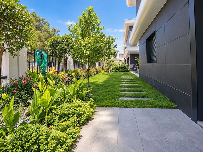 Image No.10-6 Bed House/Villa for sale