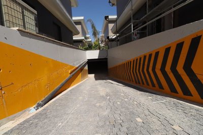 Exterior 11