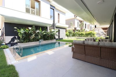 Exterior 7