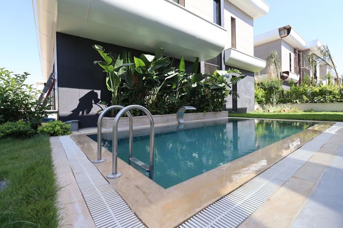 Image No.8-6 Bed House/Villa for sale