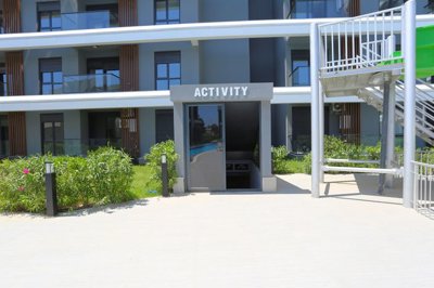 Exterior 10