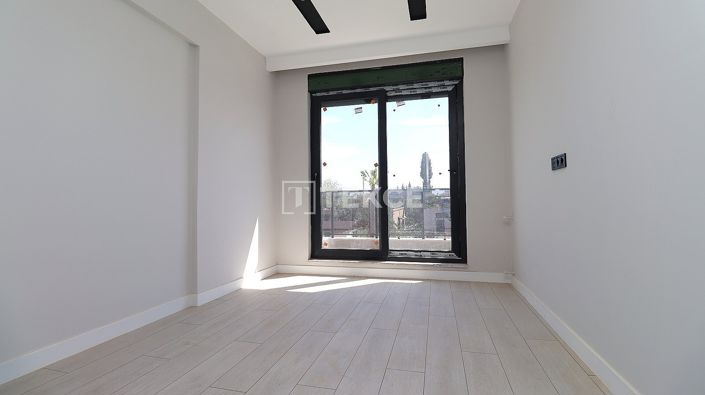 Image No.10-1 Bed Apartment for sale