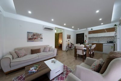 Interior 5