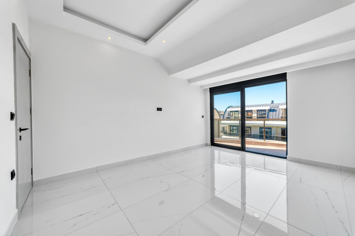 Image No.29-2 Bed Apartment for sale