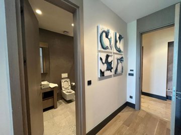 Interior 2