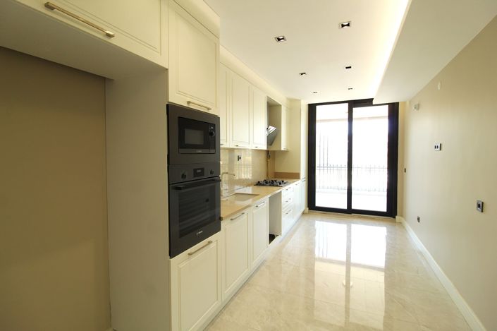 Image No.17-3 Bed Apartment for sale