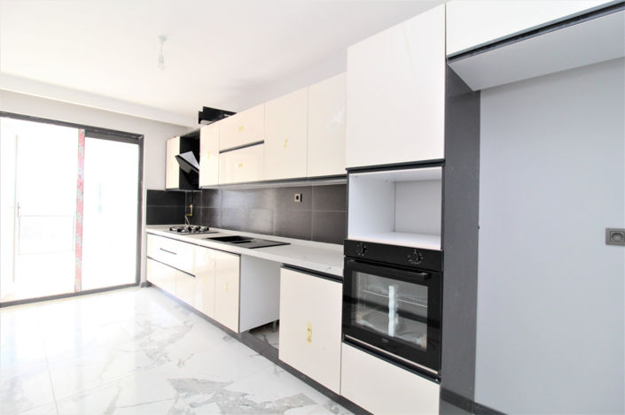 Image No.18-3 Bed Apartment for sale