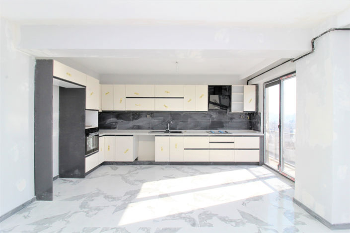 Image No.21-3 Bed Apartment for sale