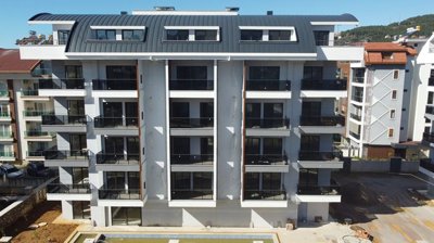 Exterior 1