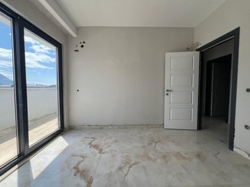 Interior 7
