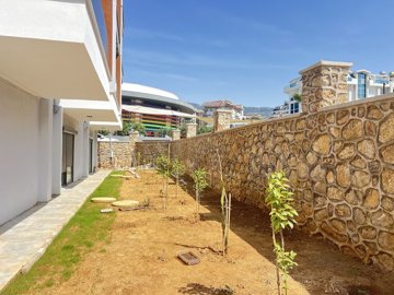 Exterior 6
