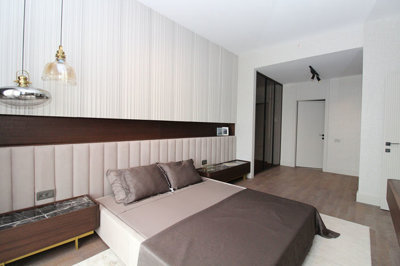 Interior 7
