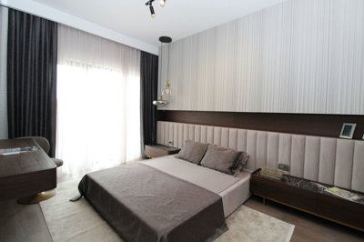 Interior 9