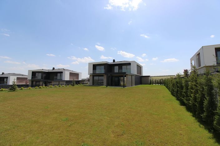 Image No.7-7 Bed House/Villa for sale