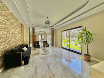 Exterior 5