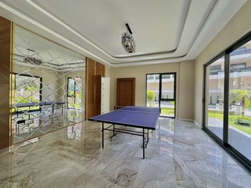 Exterior 7