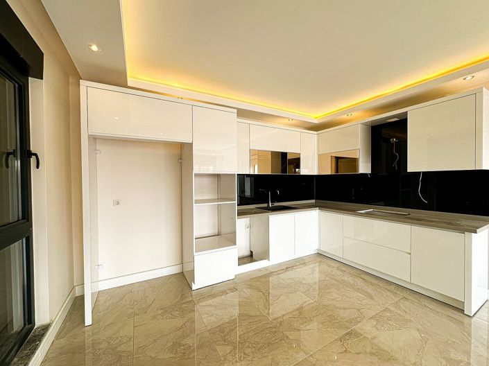 Image No.27-3 Bed Apartment for sale