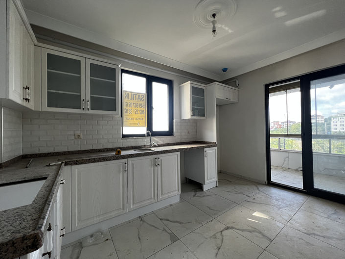 Image No.12-3 Bed Apartment for sale