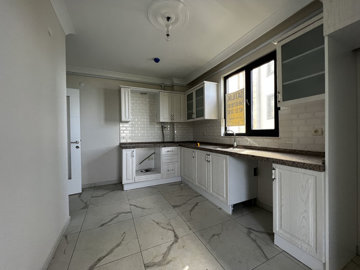 Interior 2