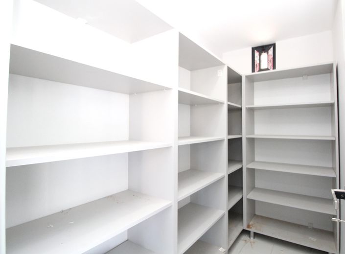 Image No.34-4 Bed House/Villa for sale