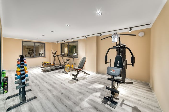 Image No.18-3 Bed Apartment for sale