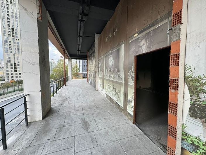 Image No.12-Commercial for sale