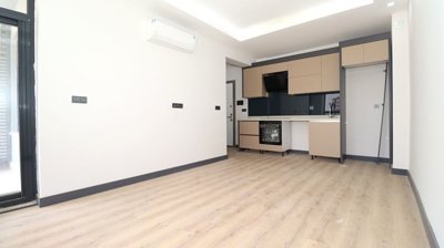 Interior 3