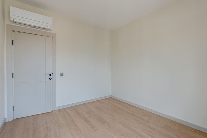 Image No.33-1 Bed Apartment for sale