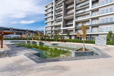 Exterior 8