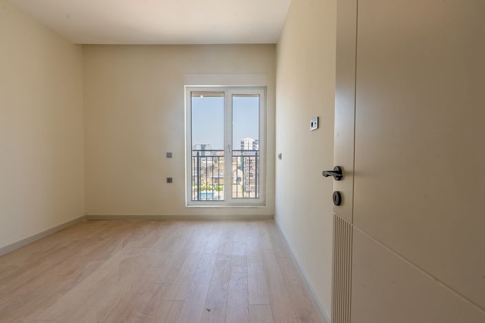 Image No.18-2 Bed Apartment for sale