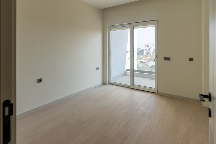 Image No.13-2 Bed Apartment for sale