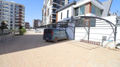 Exterior 3