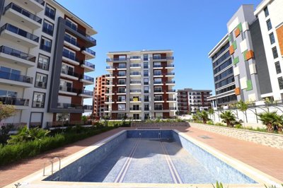 Exterior 4