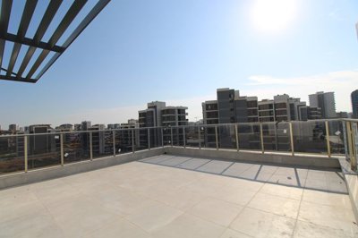 Exterior 13